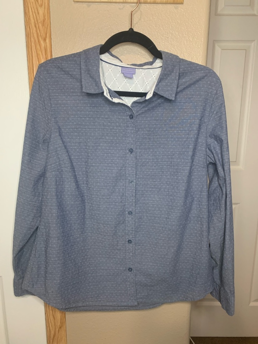 LAURA SCOTT Button-Down Shirt